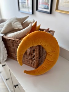 Zabawka dla psa/Poduszka dla psa księżyc welurowa żółta